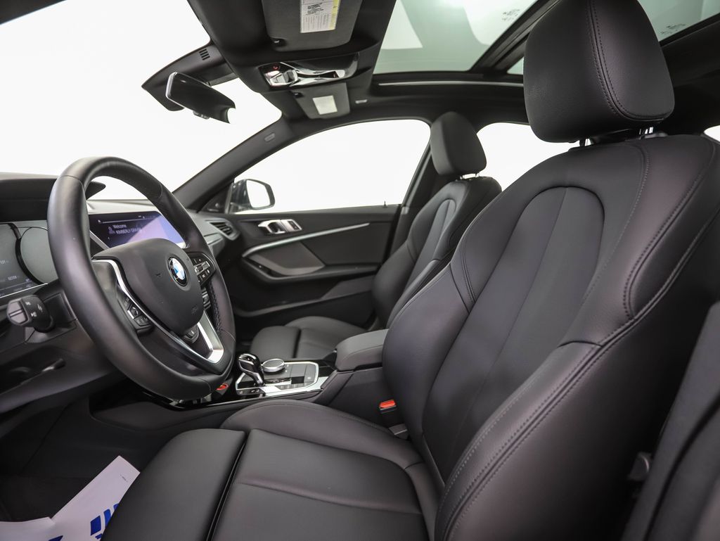 Thumbnail: 2021 BMW 2 Series - 11