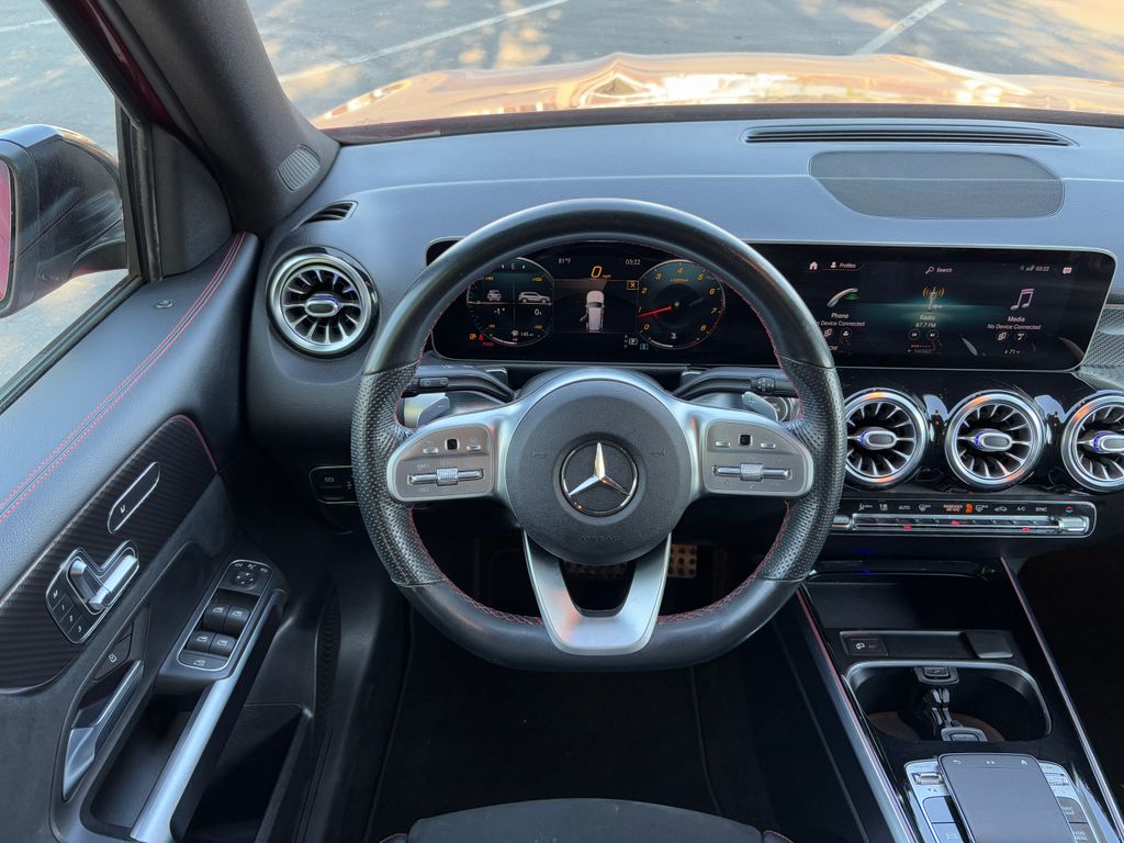 Thumbnail: 2020 Mercedes-Benz GLB - 11