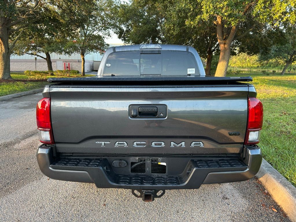 Thumbnail: 2022 Toyota Tacoma - 4