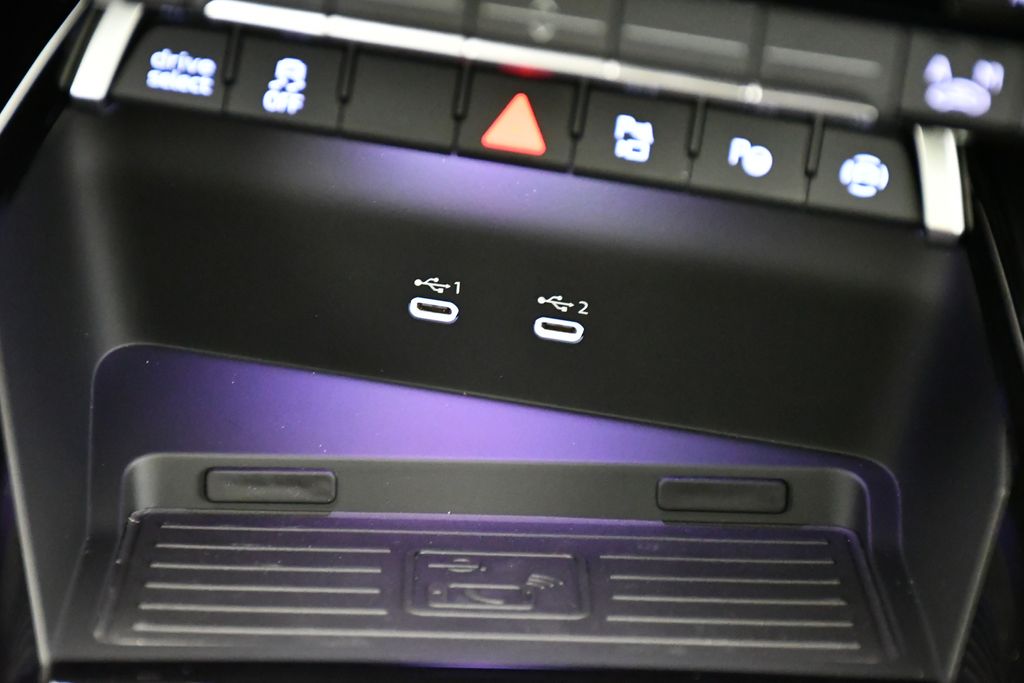 Thumbnail: 2026 Audi RS 3 - 30