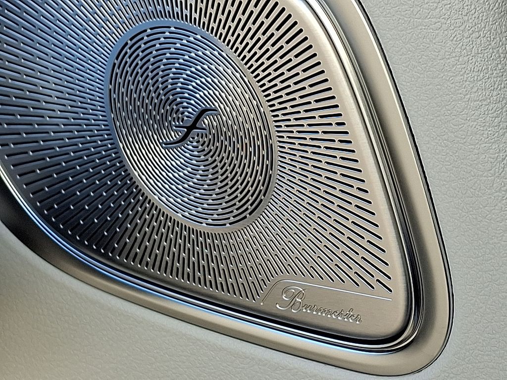 Thumbnail: 2026 Mercedes-Benz GLC - 21