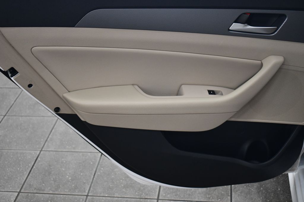 Thumbnail: 2019 Hyundai Sonata - 27