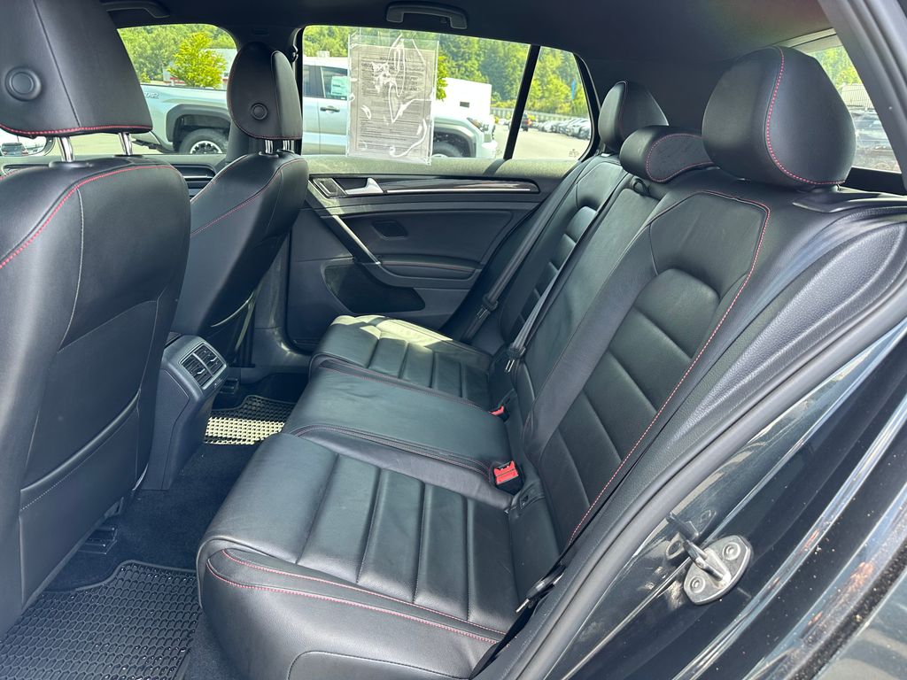 2016 Volkswagen Golf GTI SE
