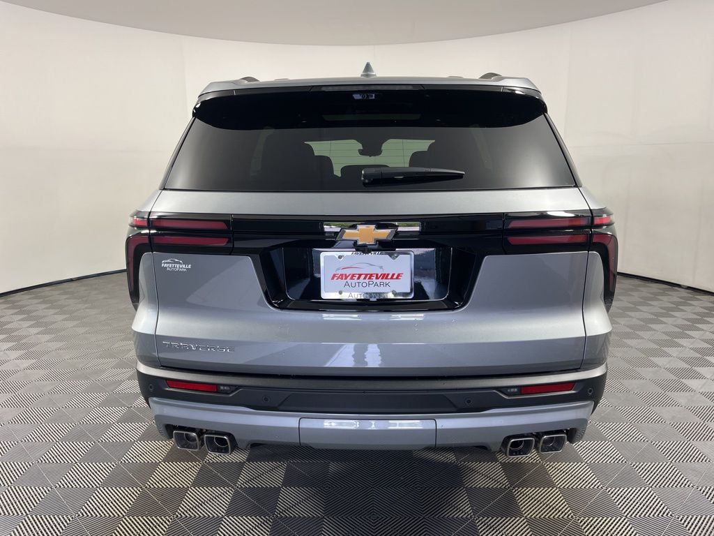 Thumbnail: 2026 Chevrolet Traverse - 4