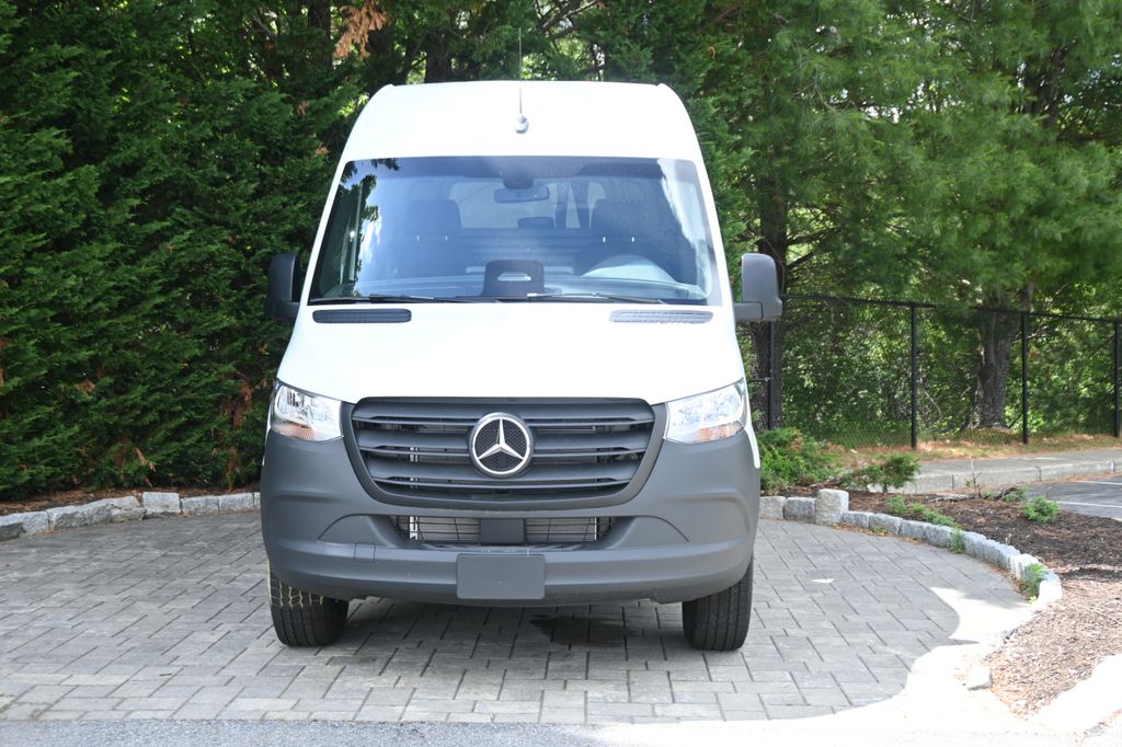 Thumbnail: 2026 Mercedes-Benz Sprinter - 10