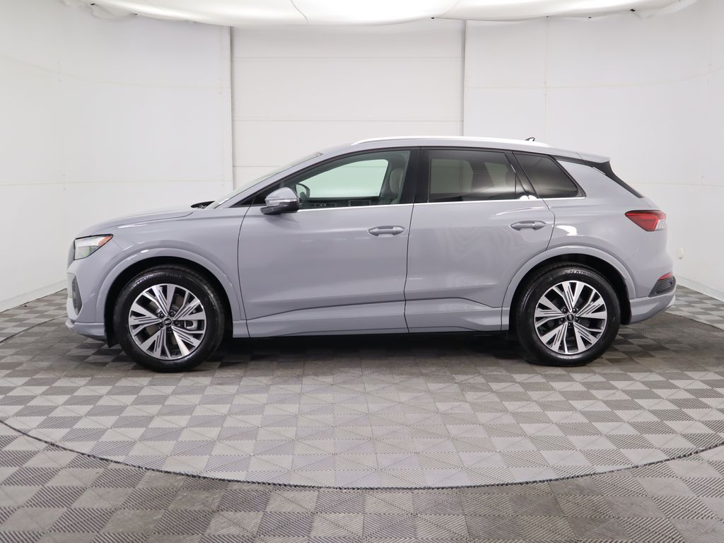 2025 Audi Q4 e-tron  8