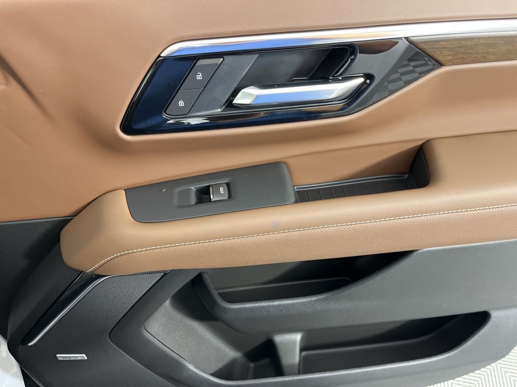Thumbnail: 2025 Chevrolet Tahoe - 11