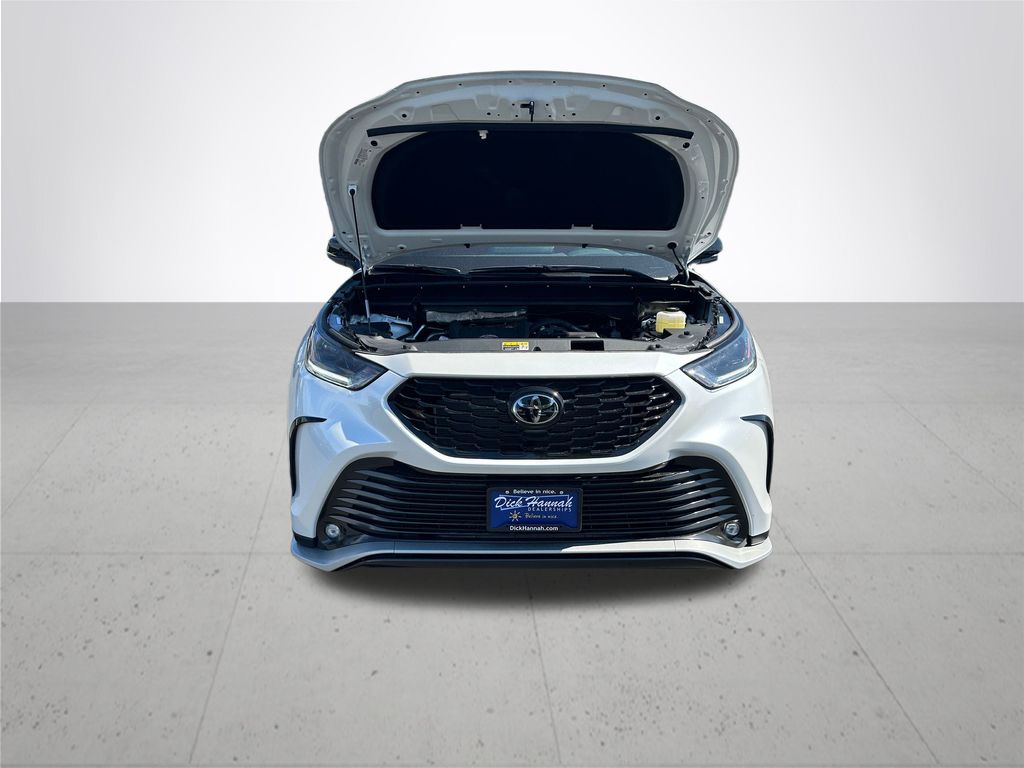 2025 Toyota Highlander XSE