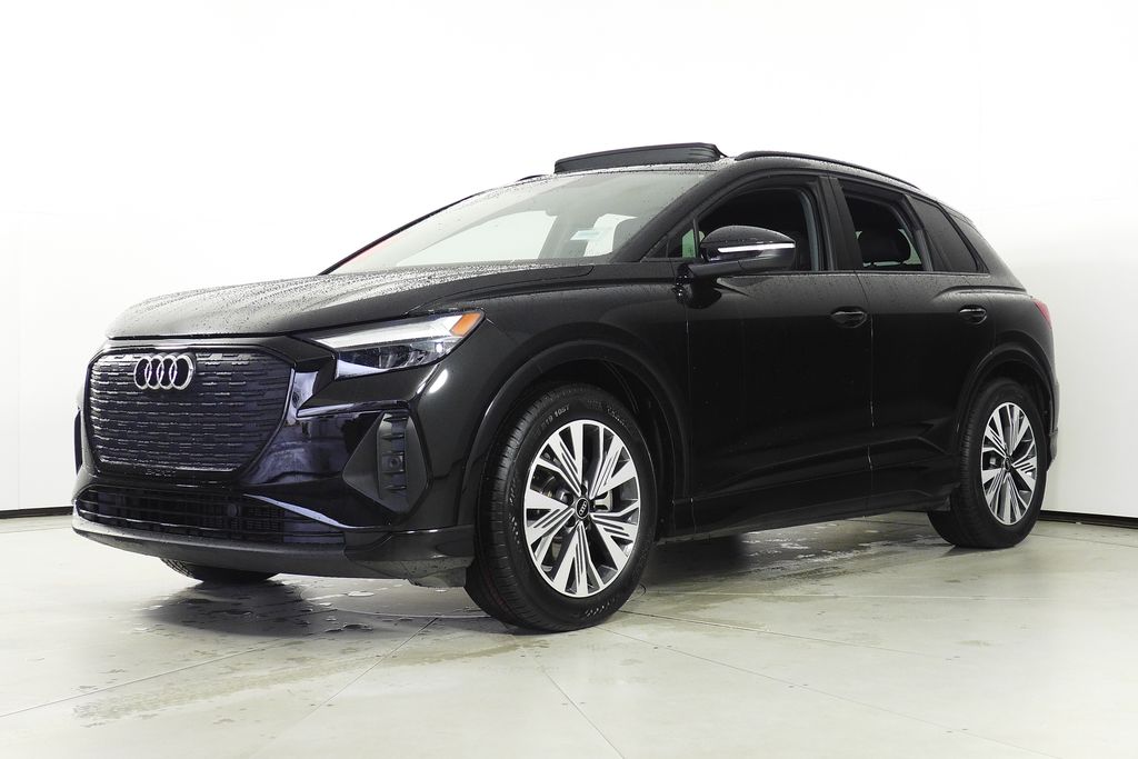 Thumbnail: 2025 Audi Q4 e-tron - 2