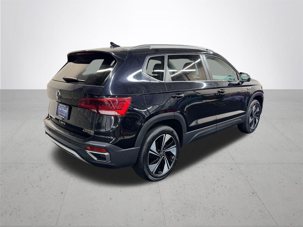 2024 Volkswagen Taos 1.5T SE
