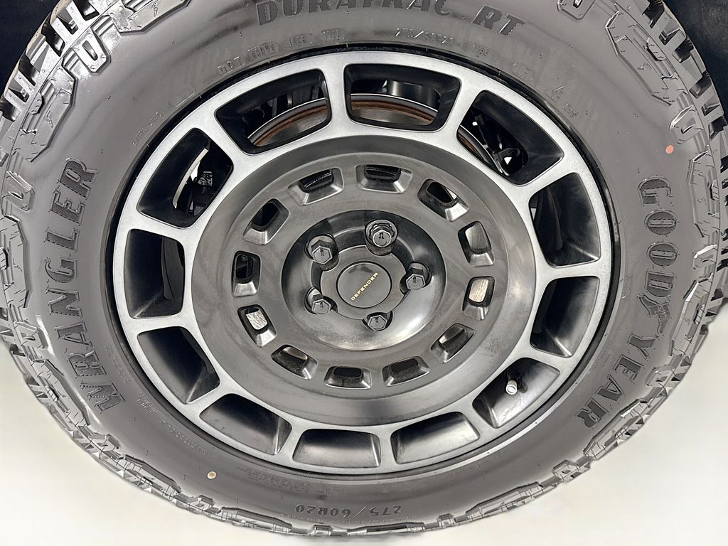 Thumbnail: 2026 Land Rover Defender - 32