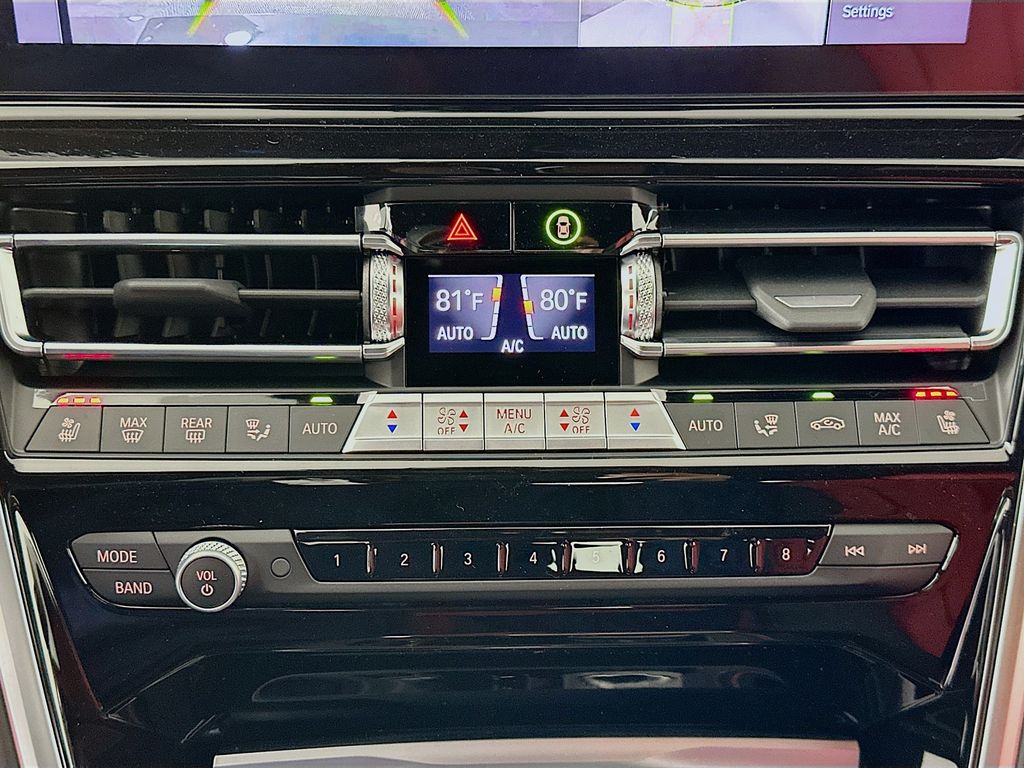 Thumbnail: 2026 BMW 8 Series - 14