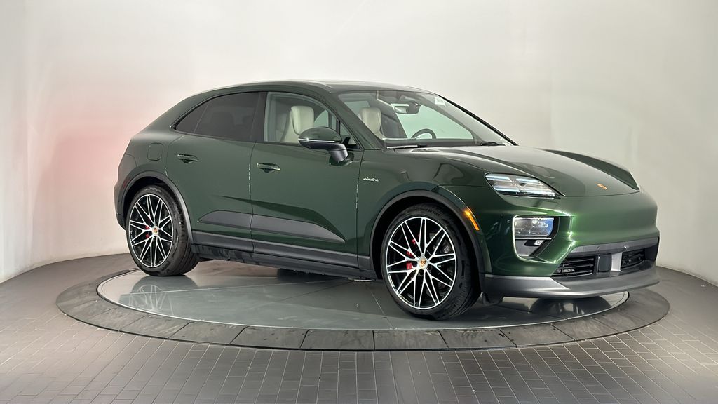 Thumbnail: 2025 Porsche Macan - 9