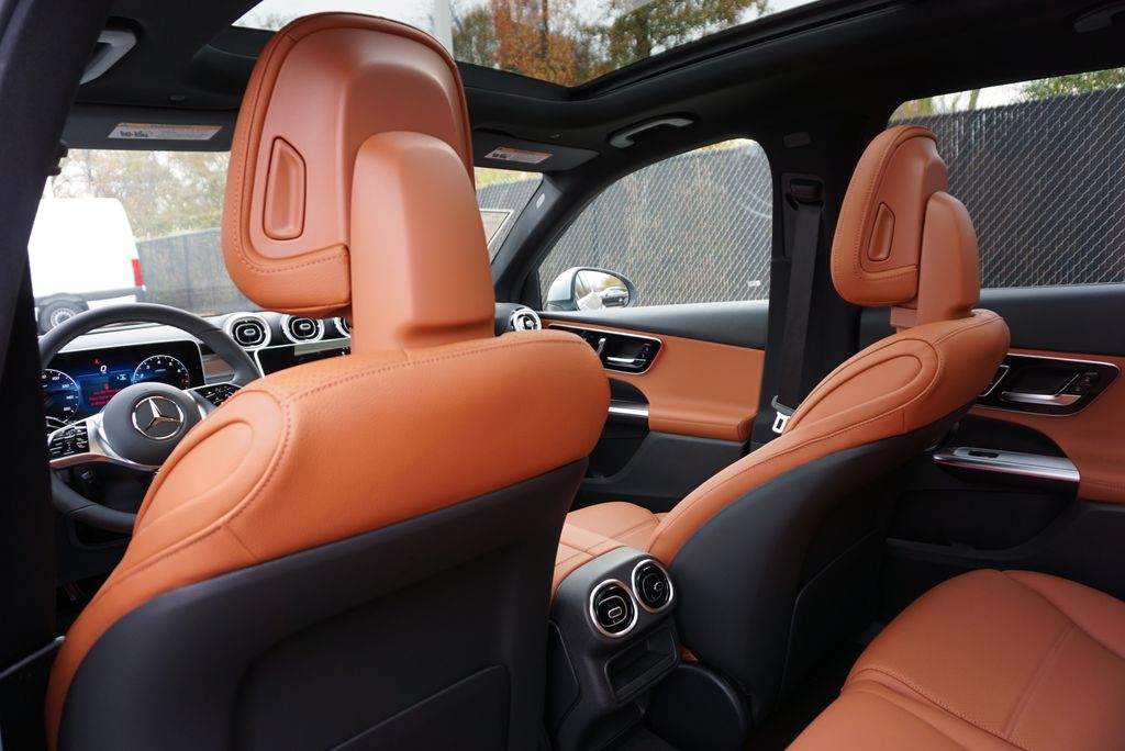 Thumbnail: 2026 Mercedes-Benz GLC - 15