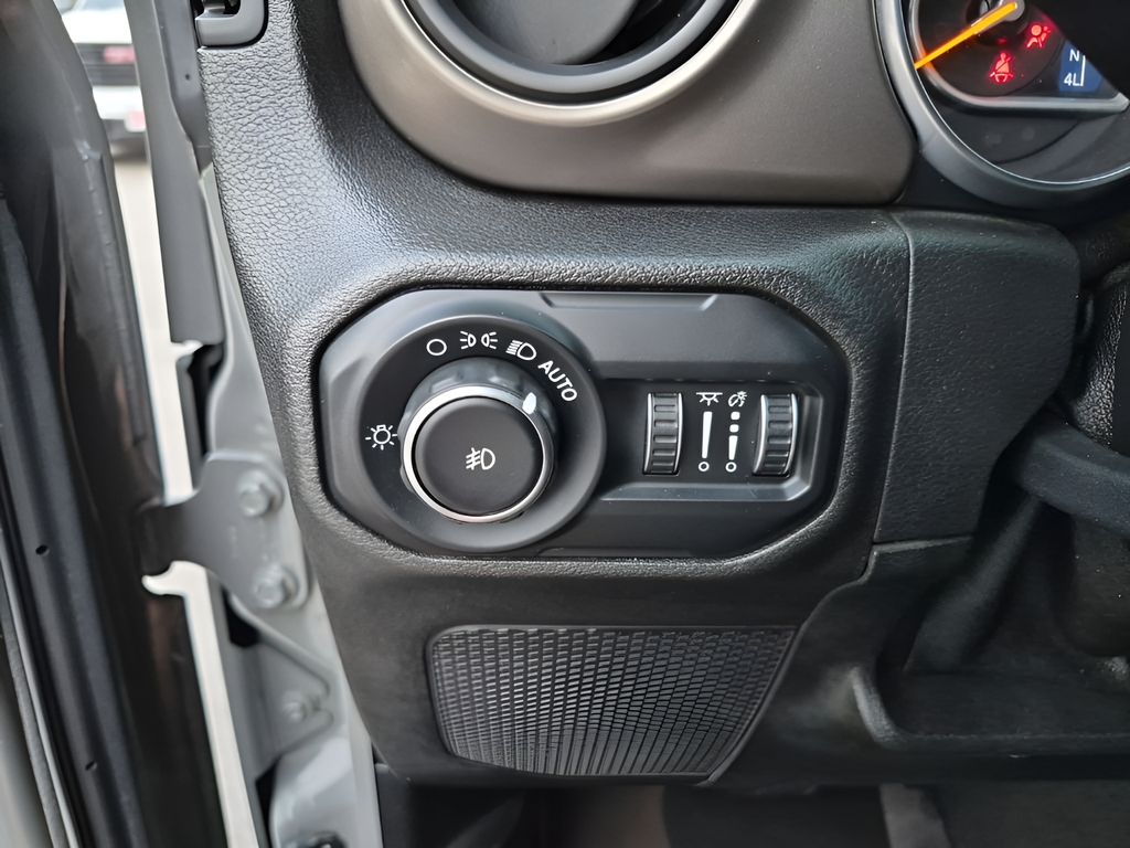 Used Car 2018 Jeep Wrangler  Unlimited Sport S For Sale Under $30,000 In Austin, Texas