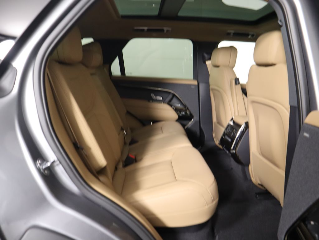 2025 Land Rover Range Rover Sport SE 23