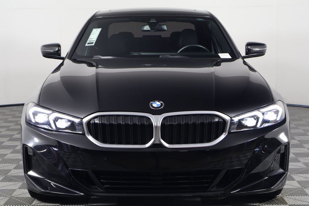 Thumbnail: 2024 BMW 3 Series - 2