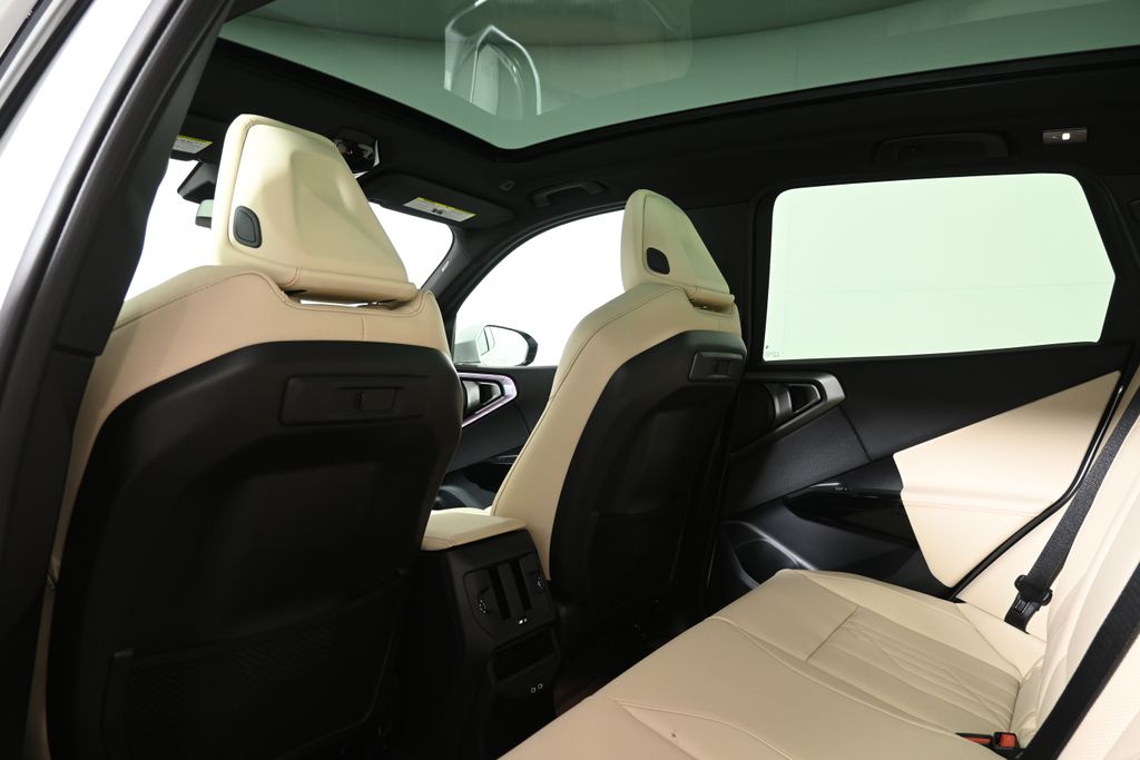 Thumbnail: 2026 BMW X3 - 32