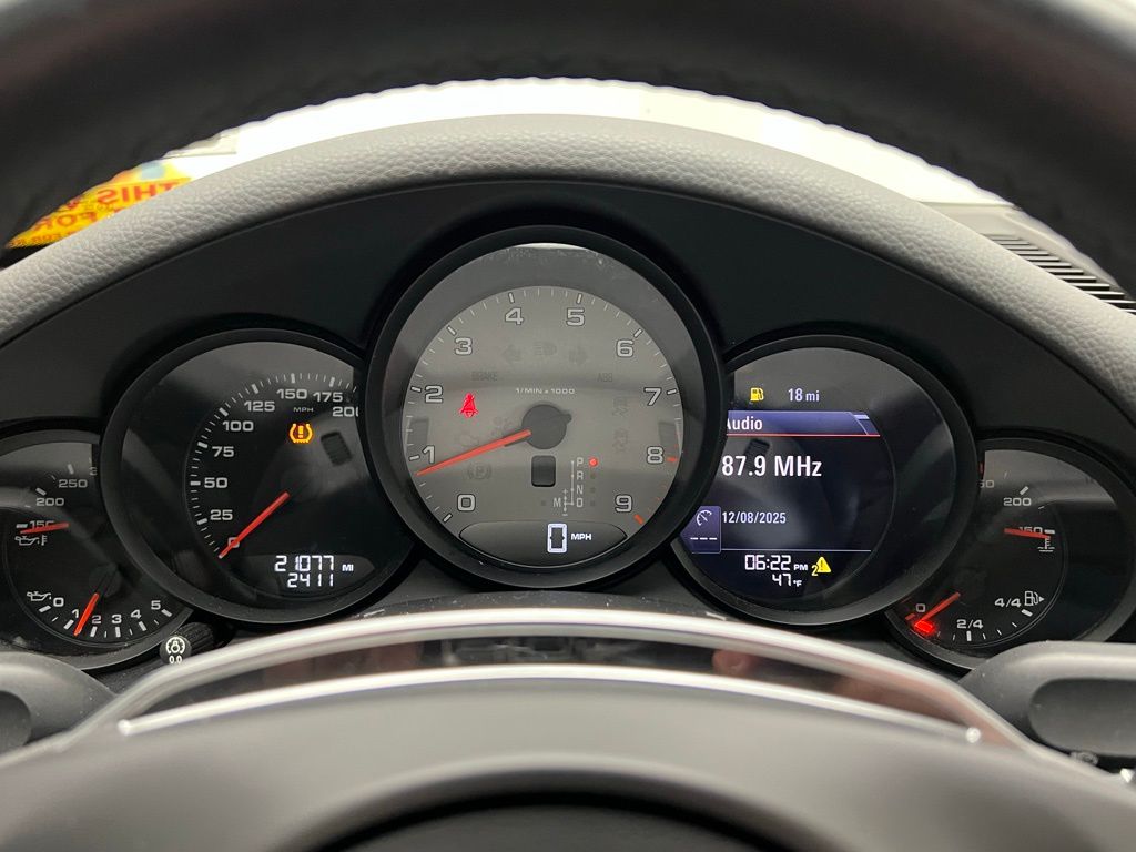 Thumbnail: 2013 Porsche 911 - 10