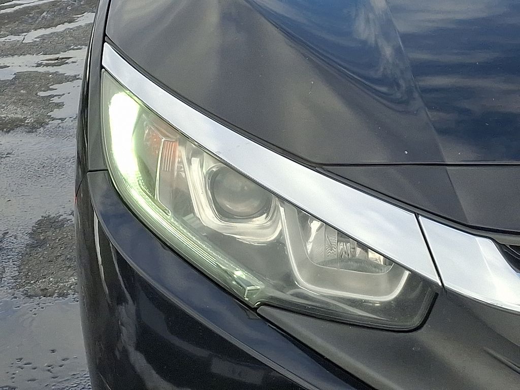 Thumbnail: 2016 Honda Civic - 9