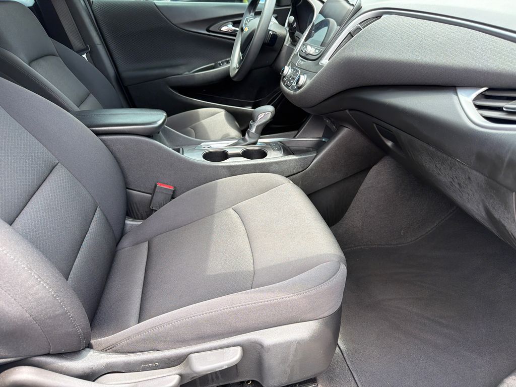 Used 2024 Chevrolet Malibu Sedan