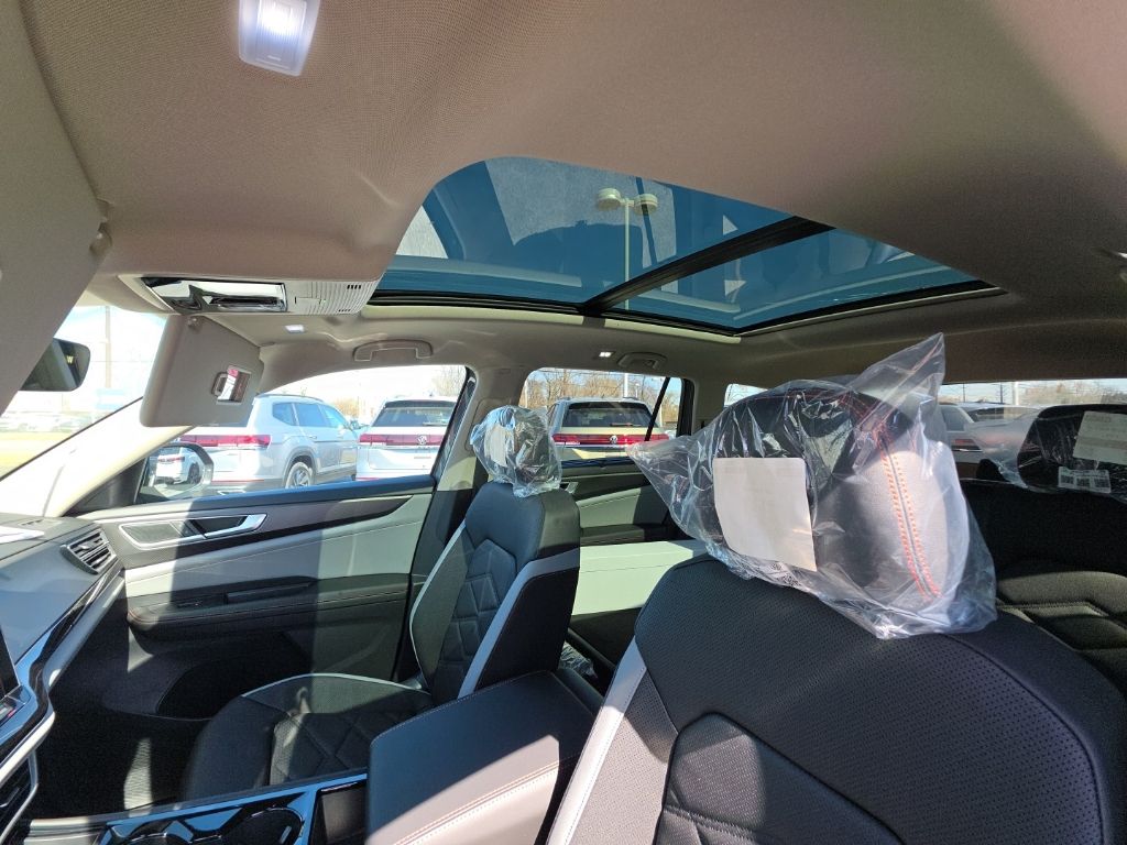 2026 Volkswagen Atlas 2.0T Peak Edition Gray at Sutliff Volkswagen