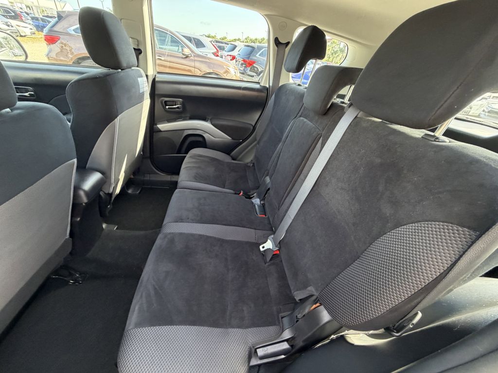used 2010 Mitsubishi Outlander car, priced at $6,991