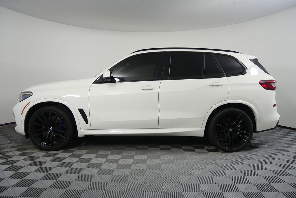 Thumbnail: 2022 BMW X5 - 6