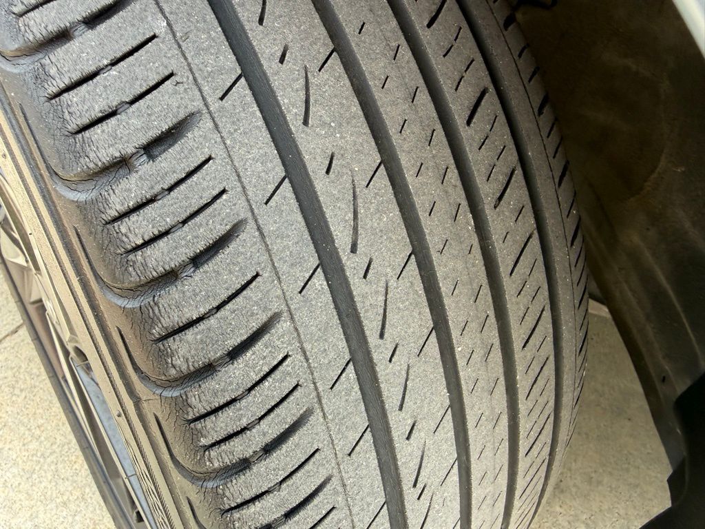 Thumbnail: 2023 Hyundai Elantra - 10