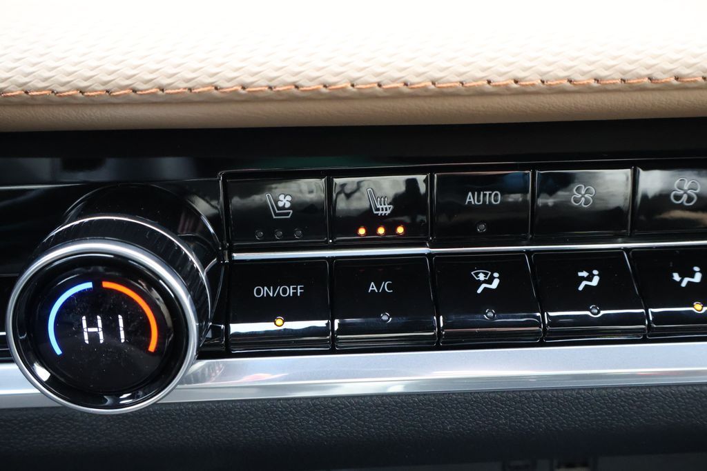 Thumbnail: 2026 Chevrolet Equinox - 30