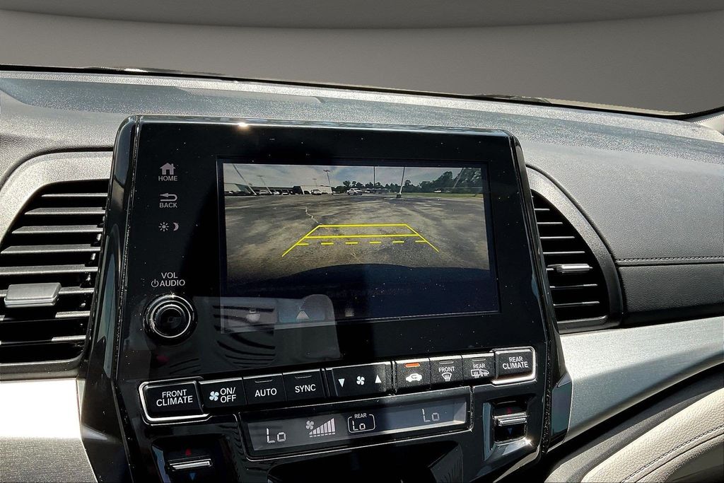 Used 2021 Honda Odyssey Van