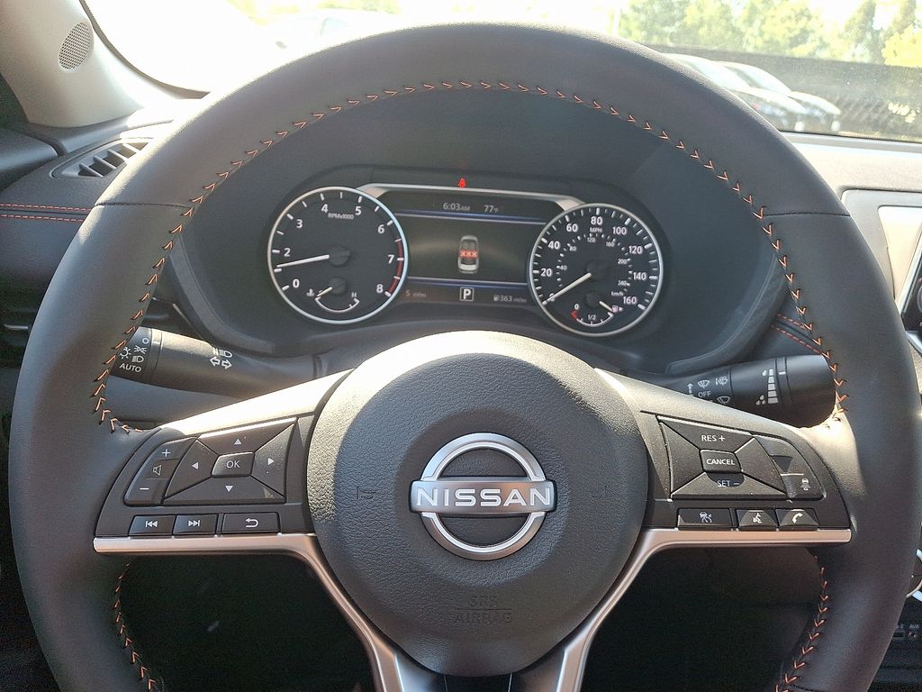 2025 Nissan Sentra SR 8