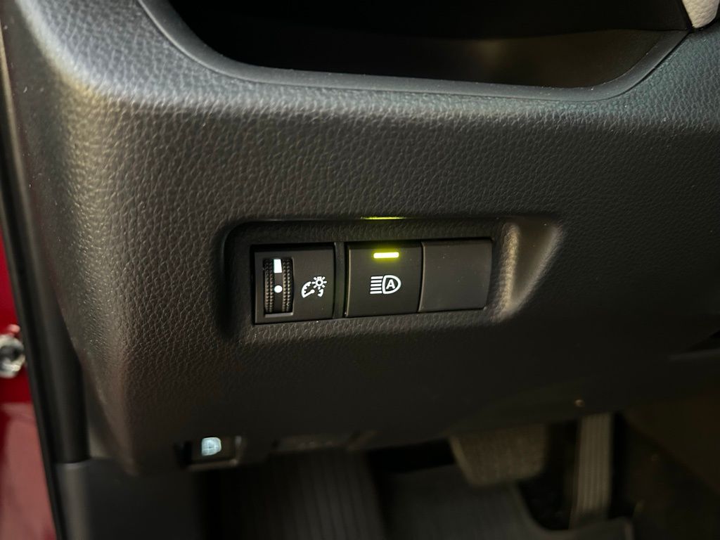 Thumbnail: 2024 Toyota RAV4 - 18