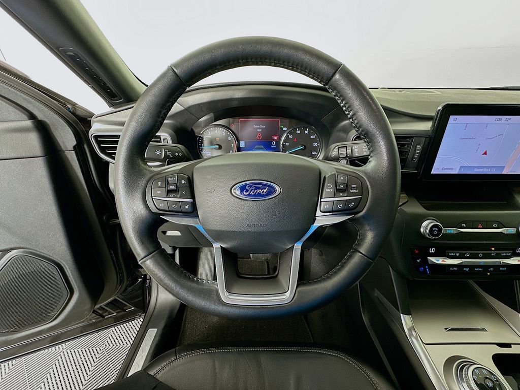 Thumbnail: 2020 Ford Explorer - 11