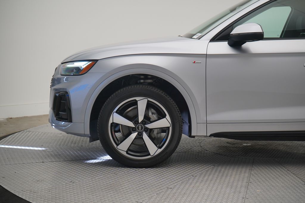 Thumbnail: 2023 Audi Q5 - 2