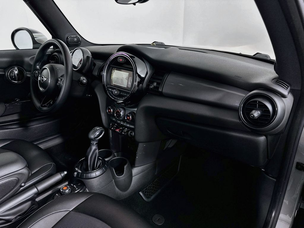 Thumbnail: 2016 MINI Cooper - 27