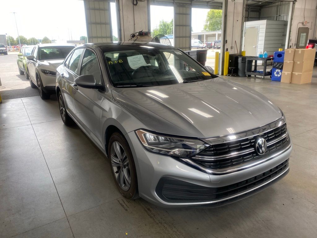 Pyrite Silver Metallic 2024 Volkswagen Jetta Sedan Front-Wheel Drive 8-Speed Automatic