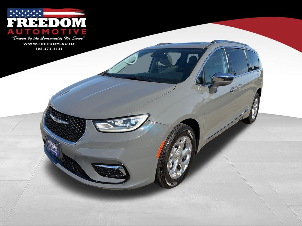 Ceramic Gray Clearcoat 2021 Chrysler Pacifica Limited AWD Minivan All-Wheel Drive 9-Speed Automatic