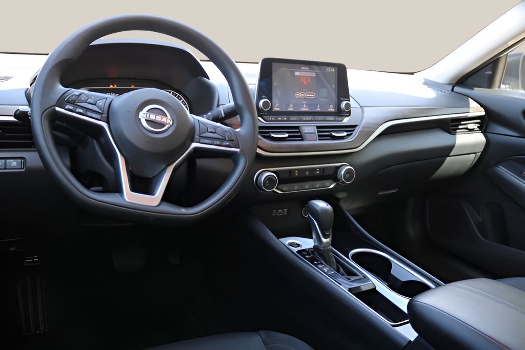 Used Car 2024 Nissan Altima  2.5 Sv For Sale Under $25,000 In Austin, Texas