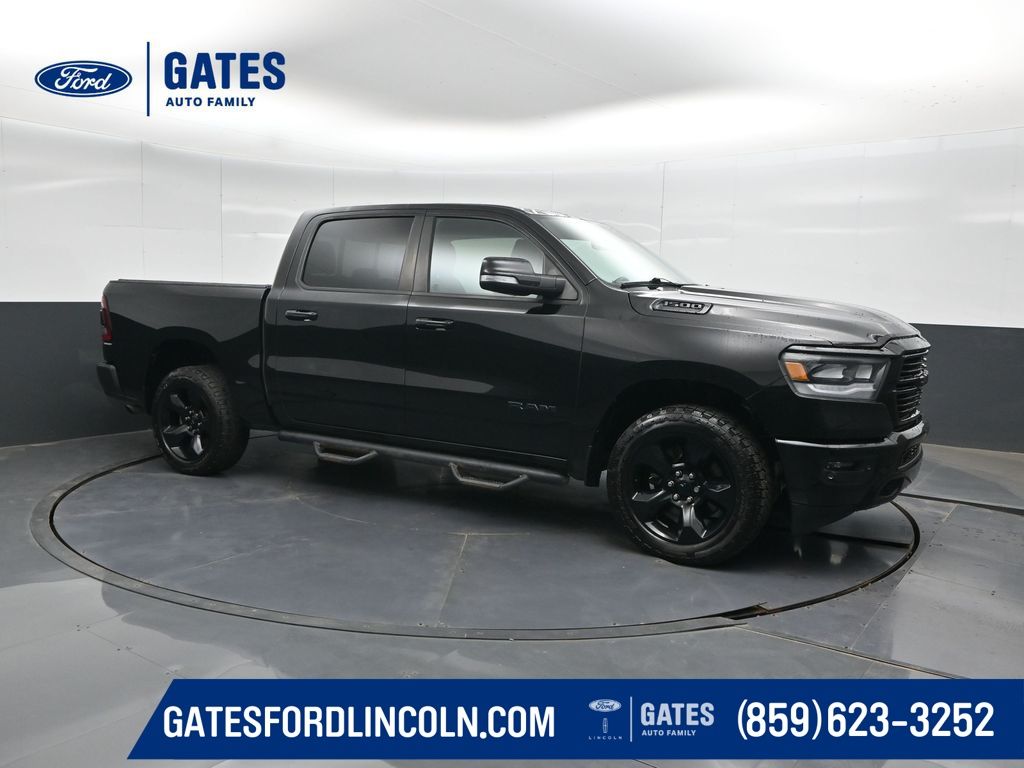 Diamond Black Crystal Pearlcoat 2019 RAM 1500 Pickup Truck Four-Wheel Drive 8-Speed Automatic
