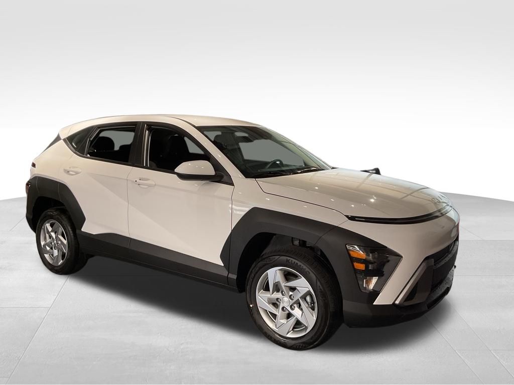 New 2026 White Hyundai SE image 2