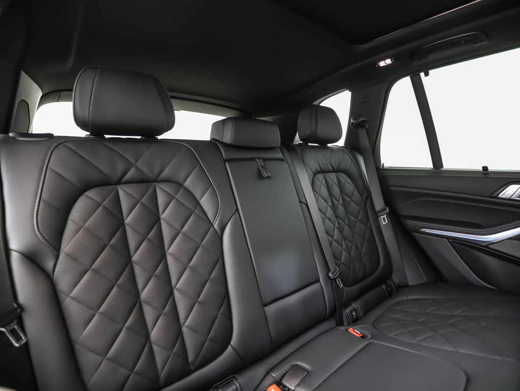 Thumbnail: 2024 BMW X5 - 28