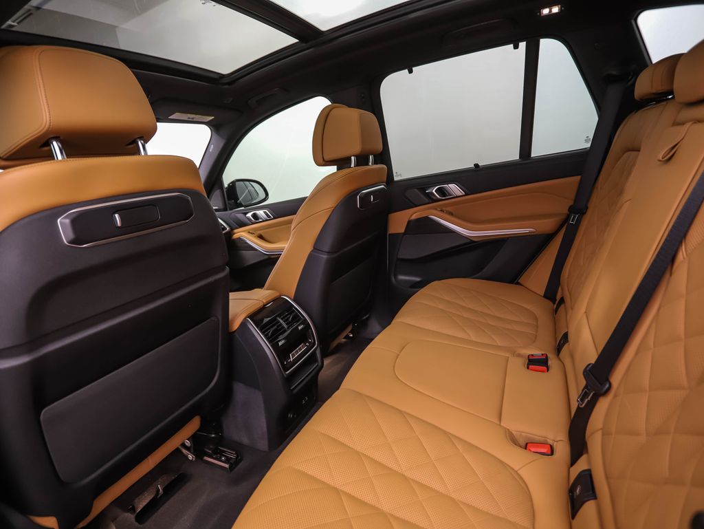 Thumbnail: 2024 BMW X5 - 21