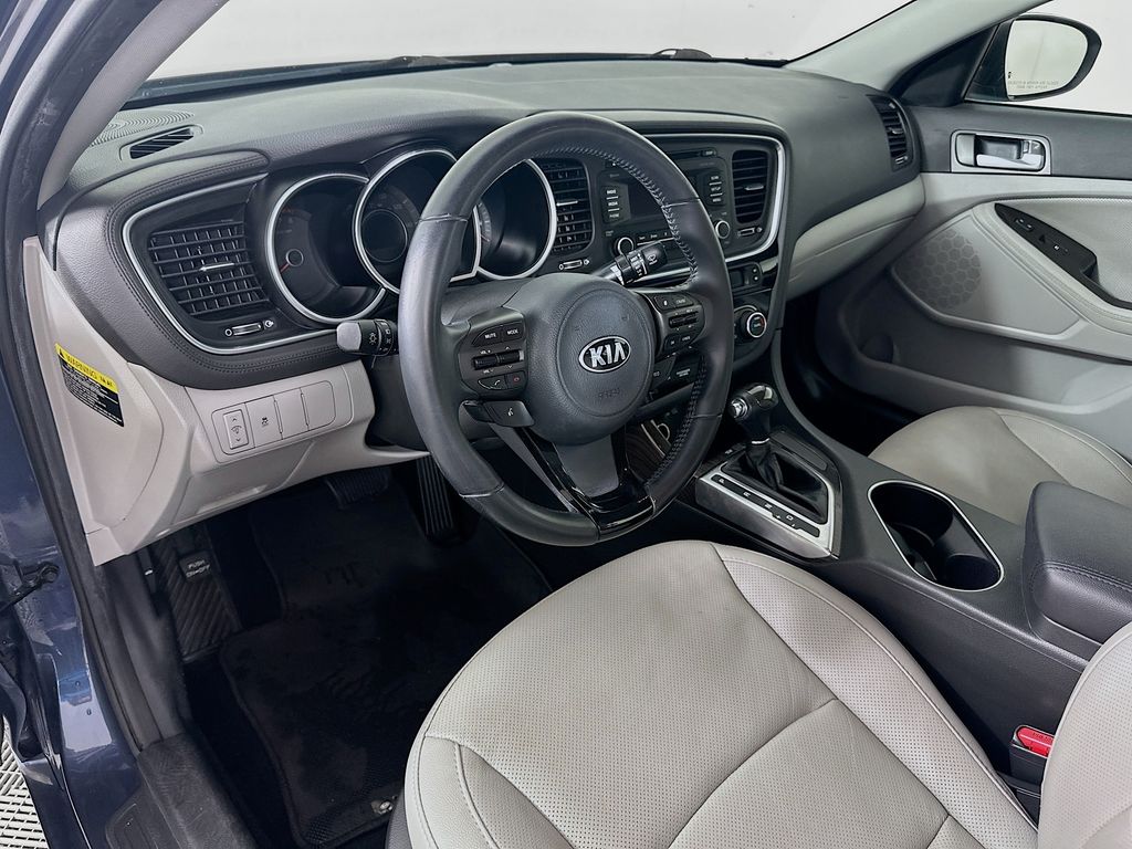 Thumbnail: 2015 Kia Optima - 9