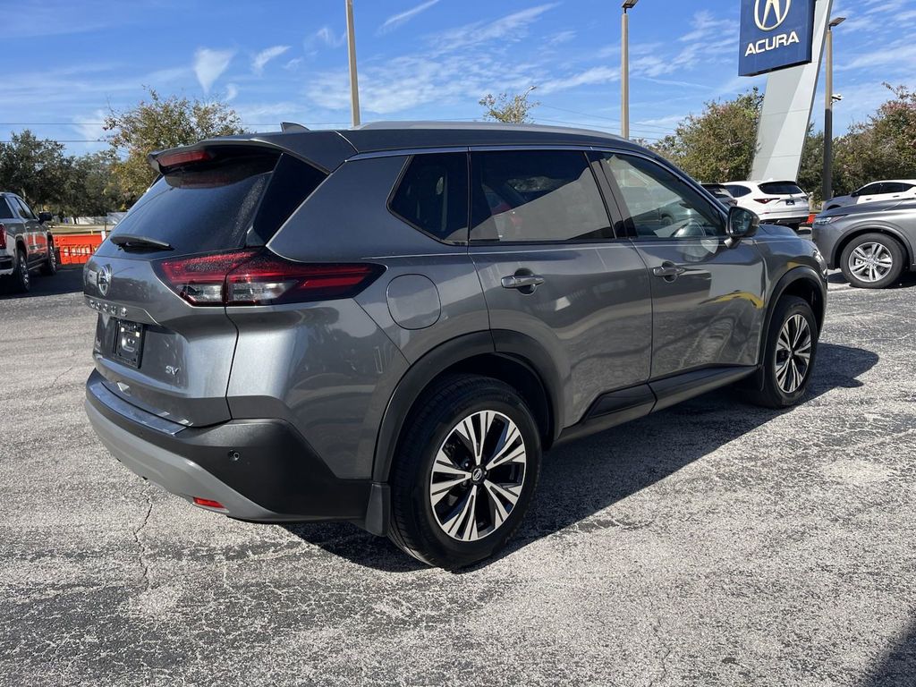 2021 Nissan Rogue SV 4