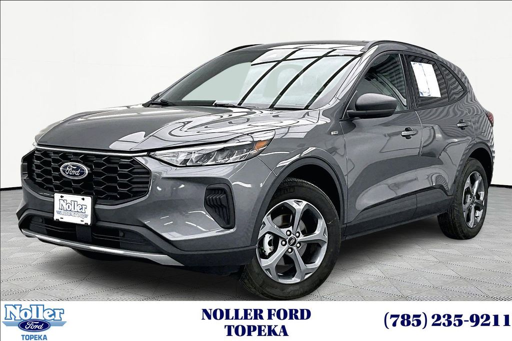 2025 Ford Escape ST-Line AWD
