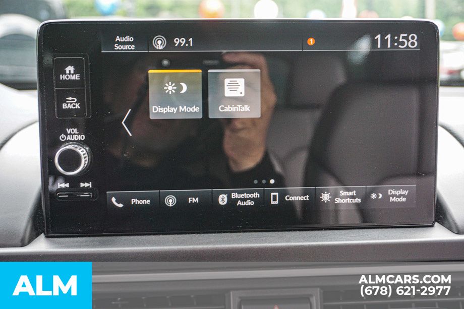 Used 2025 Silver Honda EX-L image 37