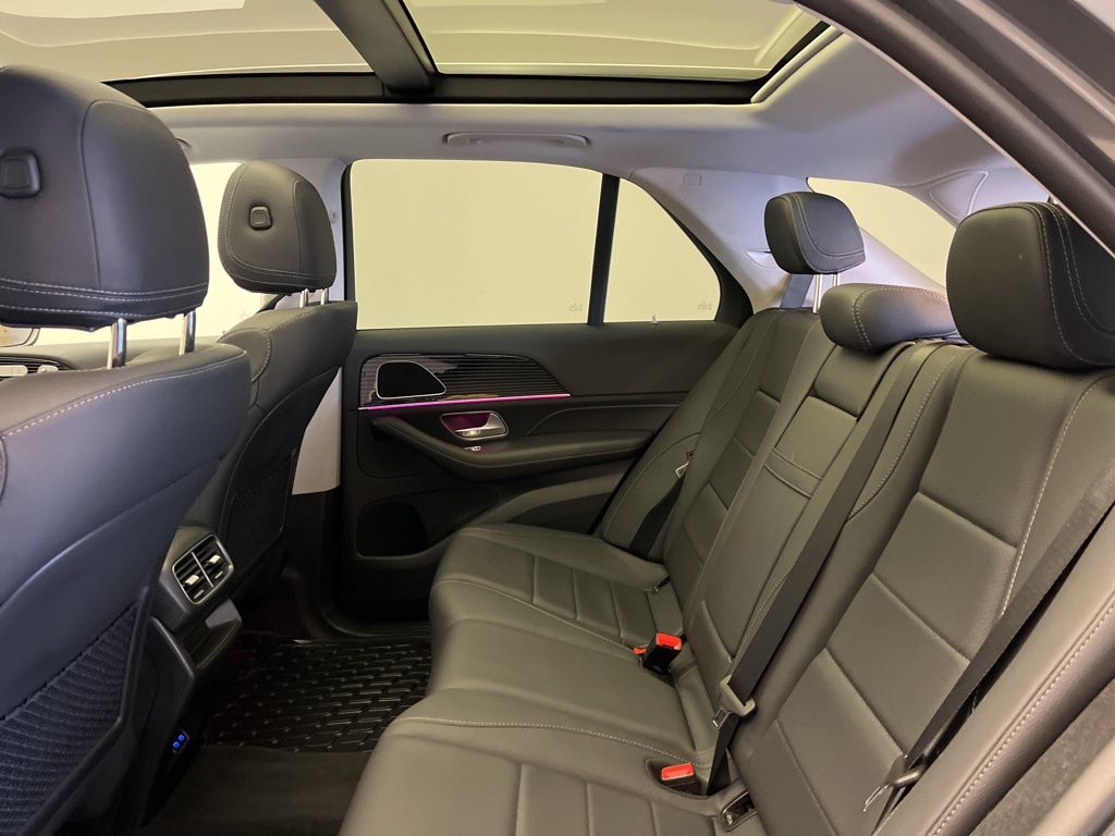 Thumbnail: 2025 Mercedes-Benz GLE - 25