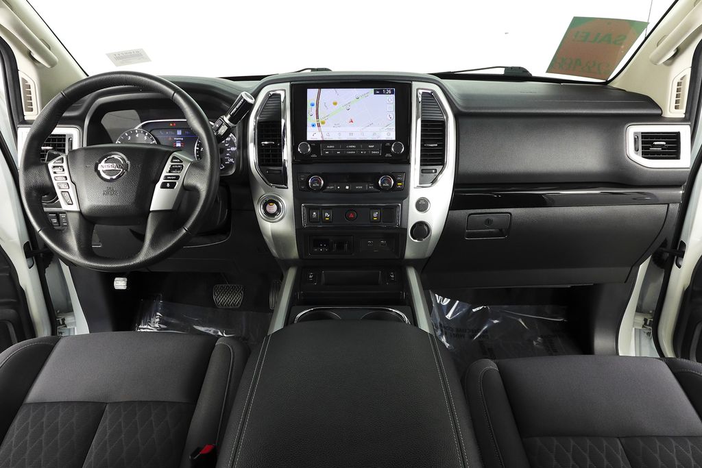 Thumbnail: 2020 Nissan Titan - 24