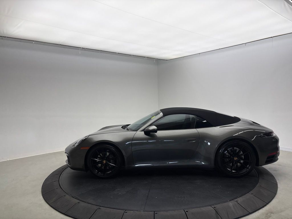 Thumbnail: 2020 Porsche 911 - 2
